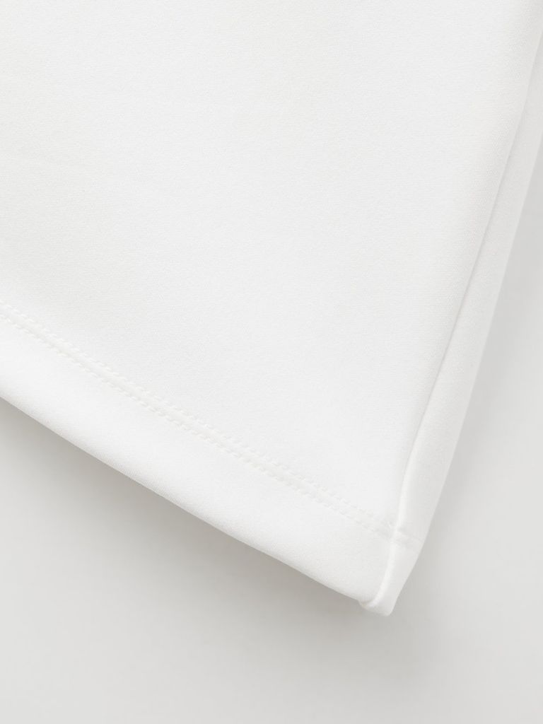 UTAA Typo Silver Sealing Neoprene PK Sleeve : Women's White