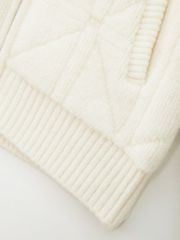 UTAA Quilting Stitch Knit Zip-up Jumper: Women's Ivory