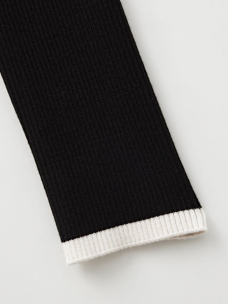 UTAA Logo Curve Ring Turtleneck Knit : Women's Black