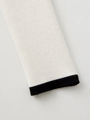 UTAA Logo Curve Ring Turtleneck Knit : Women's White