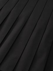 Gilt Sealing Contour Pleats Skirt: Black