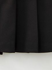 Gilt Sealing Contour Pleats Skirt: Black