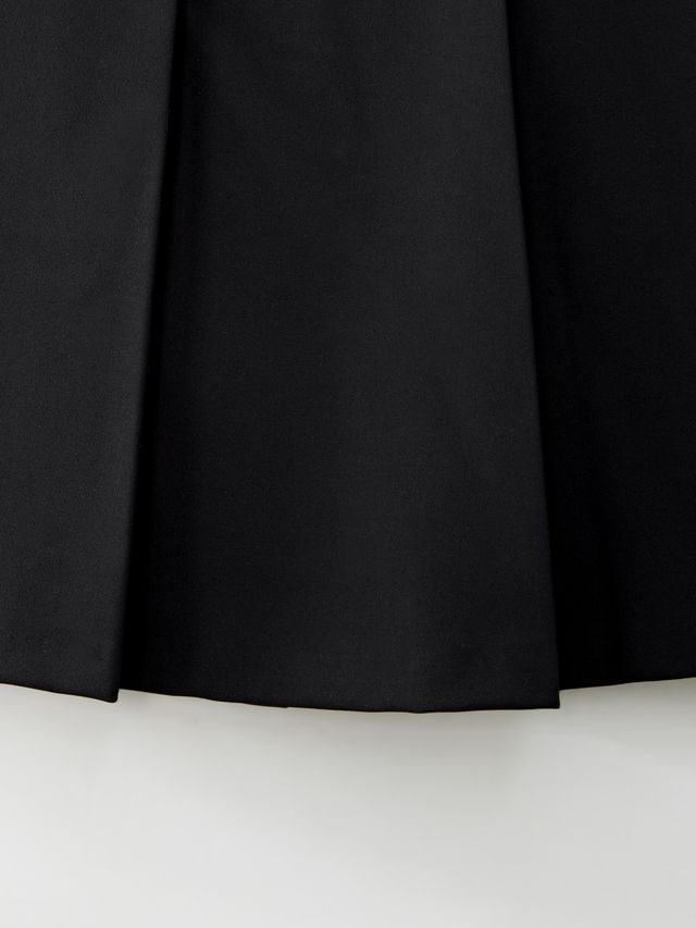 UTAA Slide Bulk Logo Pleats Skirt: Black