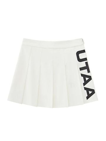 UTAA Slide Bulk Logo Pleats Skirt: White