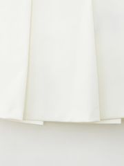 UTAA Slide Bulk Logo Pleats Skirt: White