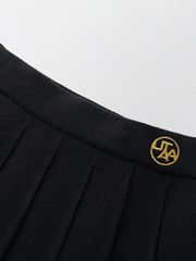UTAA Gilt Logo Adel Classic Pleats Skirt: Black