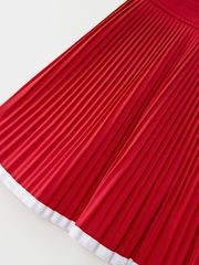 UTAA Curve Ring Line Pleats Skirt: Red