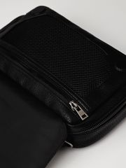 UTAA Figure Logo Strap Pouch Bag : Black