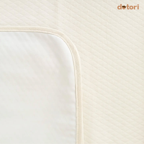 Thảm lót chống thấm Dotori Airy Waterproof Pad Organic Cotton 100% thấm hút tốt - PU cao cấp chống trượt