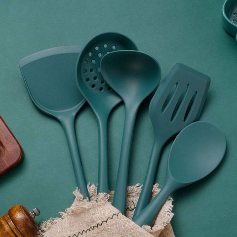 Dụng cụ làm bếp Silicone cao cấp chống dính và chịu nhiệt độ cao Little Bykker Đan Mạch