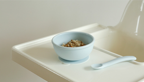 Tô Ăn Dặm Silicone DAILYLIKE Có Đế Chống Trượt Kèm Nắp