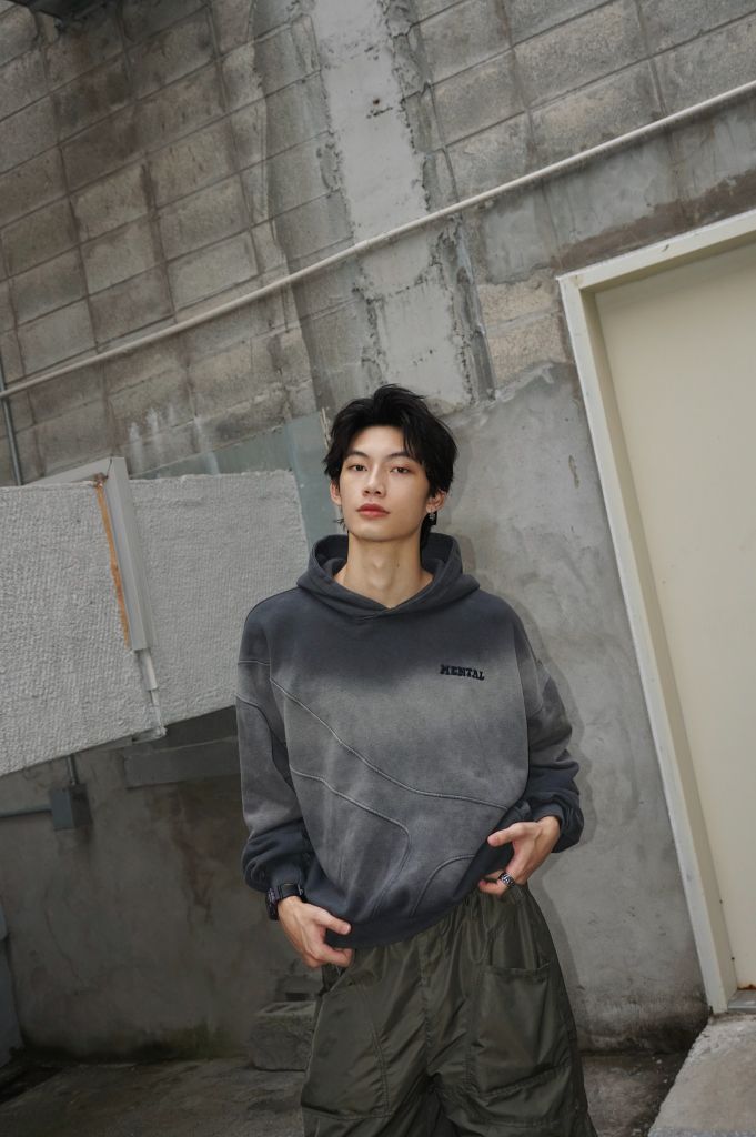 MENTAL EMBROIDERY WASH BOXY HOODIE