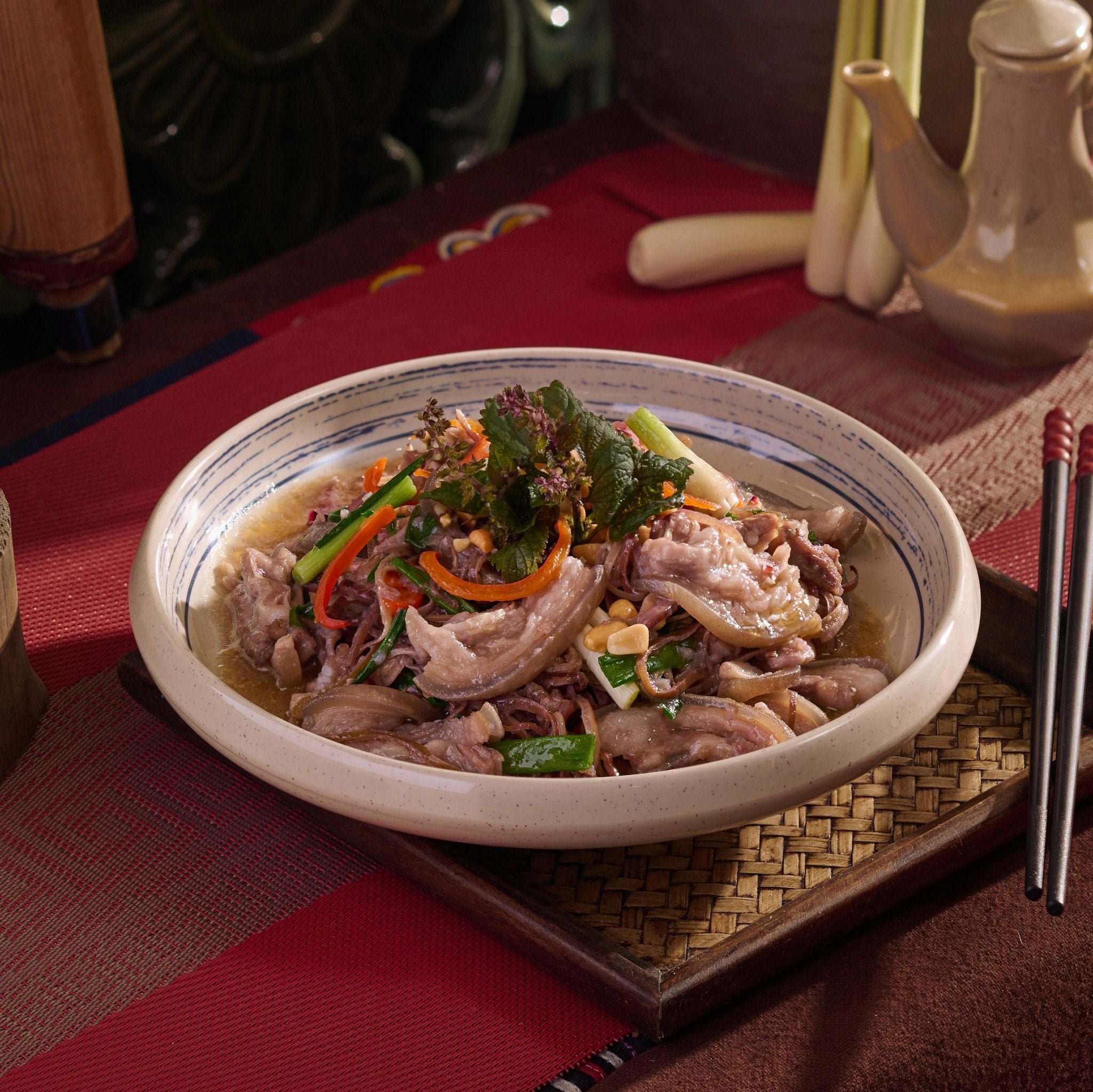  Dê xào hoa chuối tây bắc (Đĩa) 