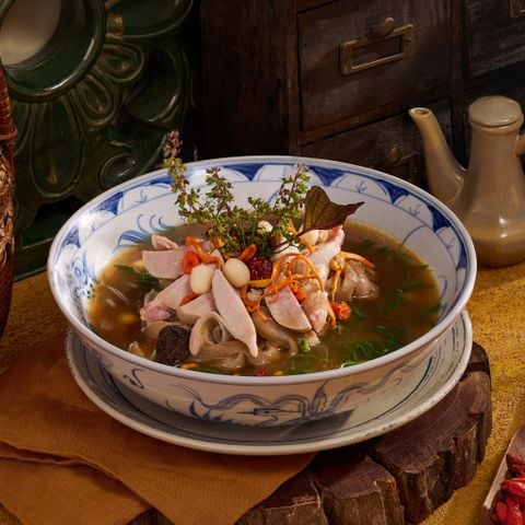  Ngọc dương dê tiềm nấm đông trùng (Suất) 