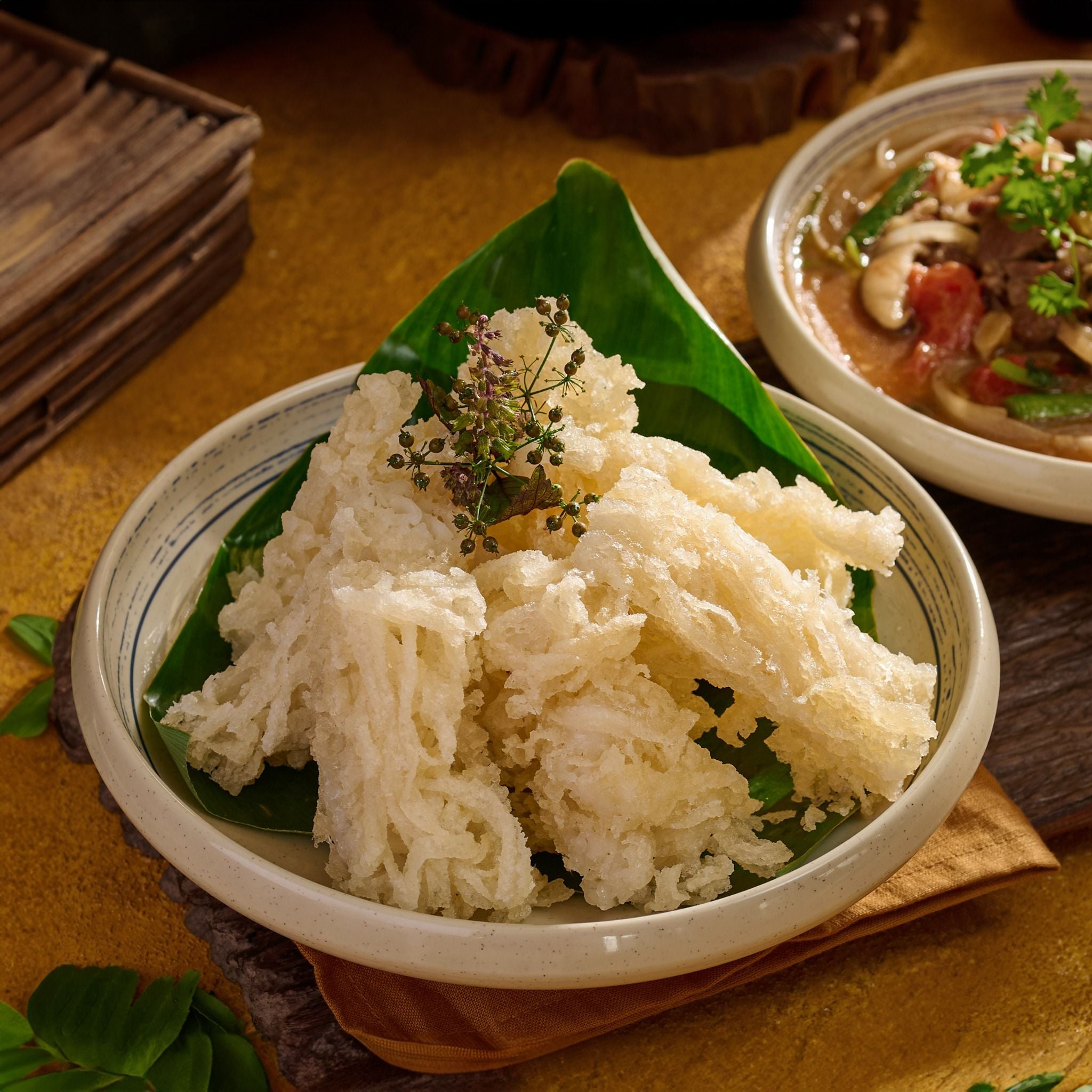  Phở chiên giòn sốt thịt dê (Suất) 