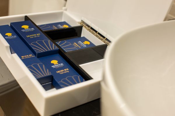 PREMIER - CLASSIC TWIN CITY VIEW