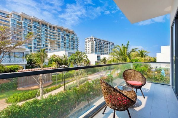 VT-PAL-LC.ARIA AZ 35