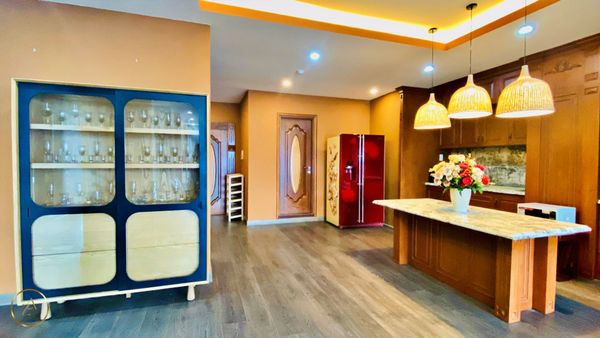 VT-SMB Penthouse AZ 31A