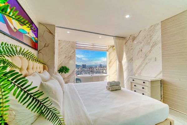 VT-SMB Penthouse AZ 31A