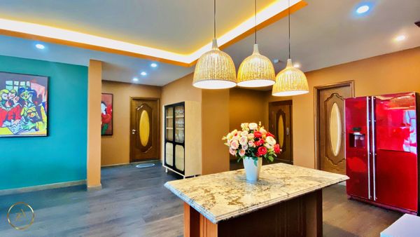 VT-SMB Penthouse AZ 31A