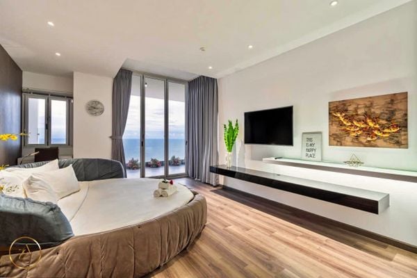 VT-SMB Penthouse AZ 31C