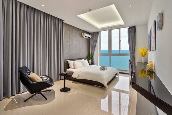 VT-SMB Penthouse AZ 31C