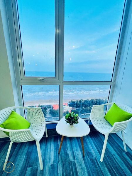 VT-SMB Penthouse AZ 31B