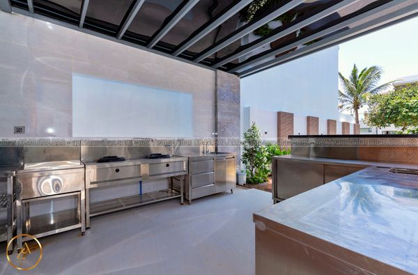 VT-MER-LC.ARIA AZ 107