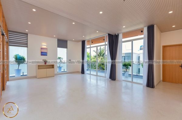 VT-MER-LC.ARIA AZ 107