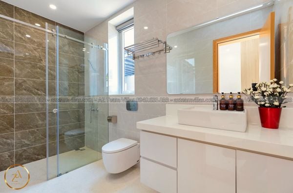 VT-MER-LC.ARIA AZ 107