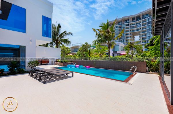 VT-MER-LC.ARIA AZ 107