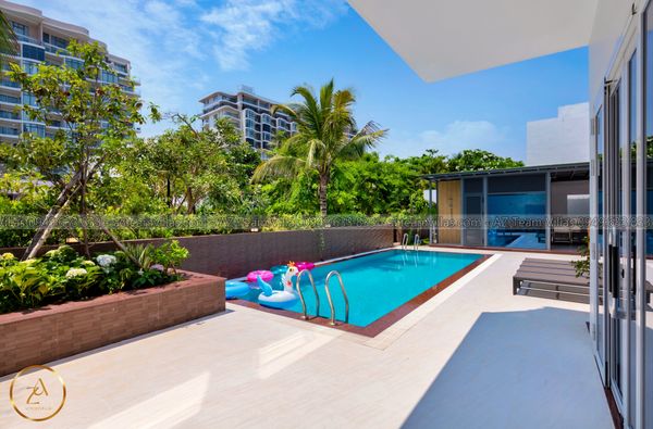 VT-MER-LC.ARIA AZ 107