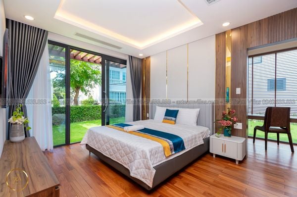 VT-MER-LC.ARIA AZ 105