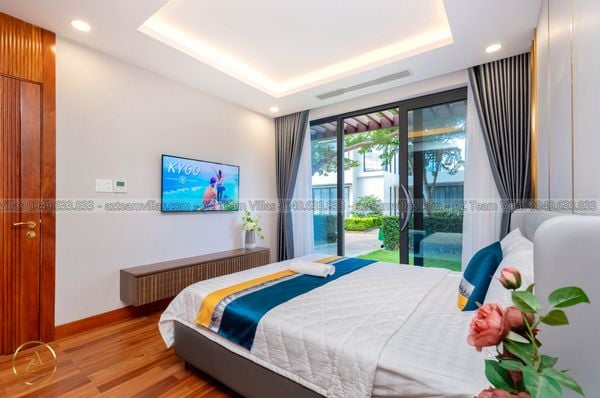 VT-MER-LC.ARIA AZ 105