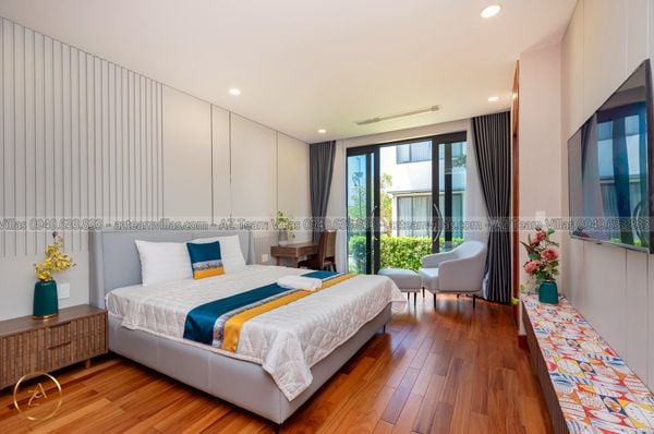 VT-MER-LC.ARIA AZ 105