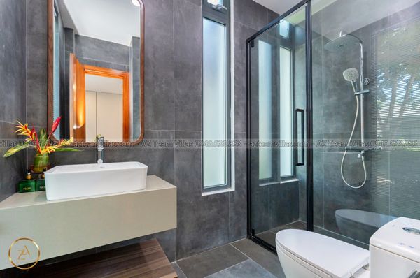 VT-MER-LC.ARIA AZ 105