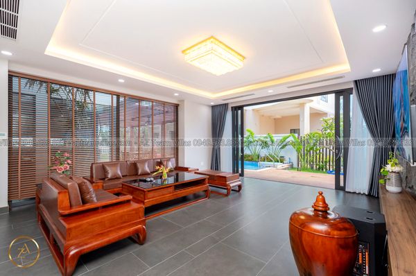 VT-MER-LC.ARIA AZ 105