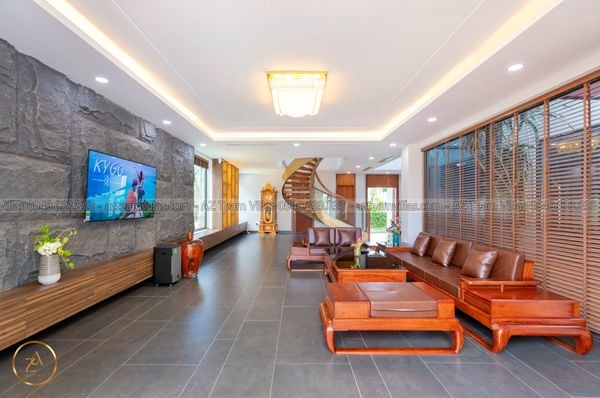 VT-MER-LC.ARIA AZ 105