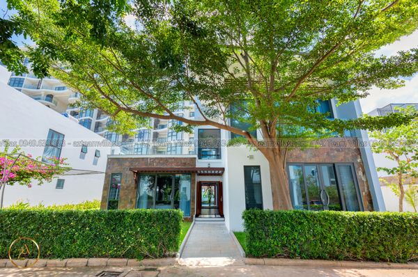 VT-MER-LC.ARIA AZ 105