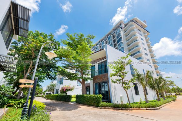 VT-MER-LC.ARIA AZ 105