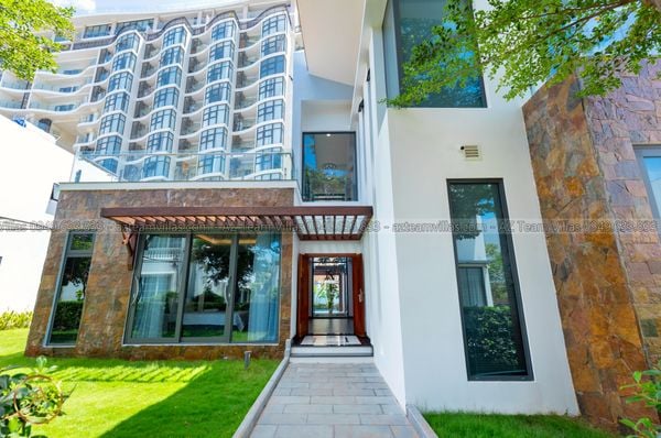 VT-MER-LC.ARIA AZ 105