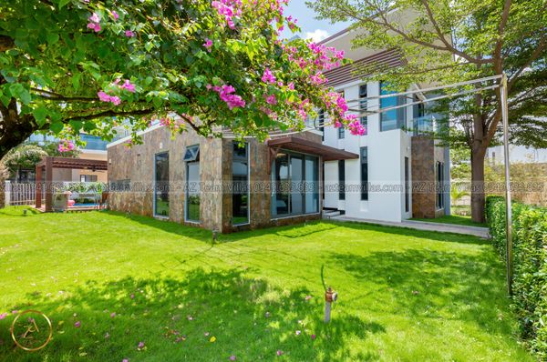 VT-MER-LC.ARIA AZ 105