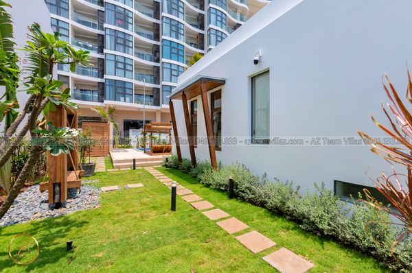 VT-MER-LC.ARIA AZ 104