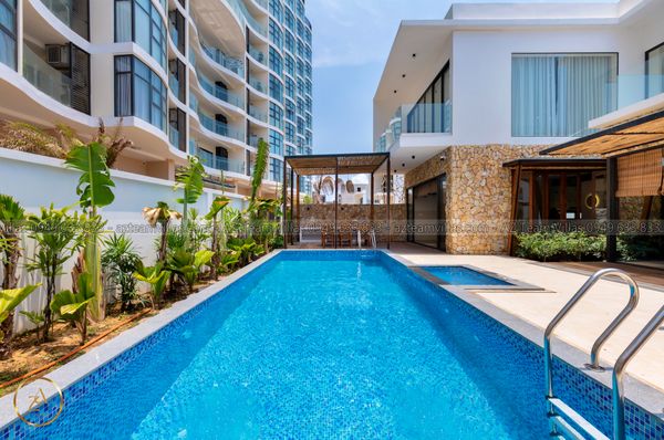 VT-MER-LC.ARIA AZ 104