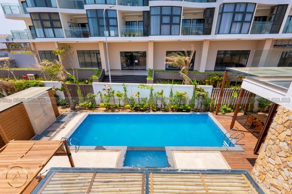 VT-MER-LC.ARIA AZ 104