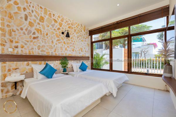 VT-MER-LC.ARIA AZ 104