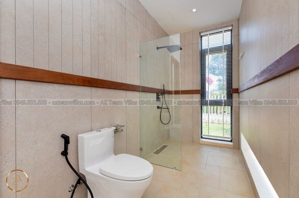 VT-MER-LC.ARIA AZ 104