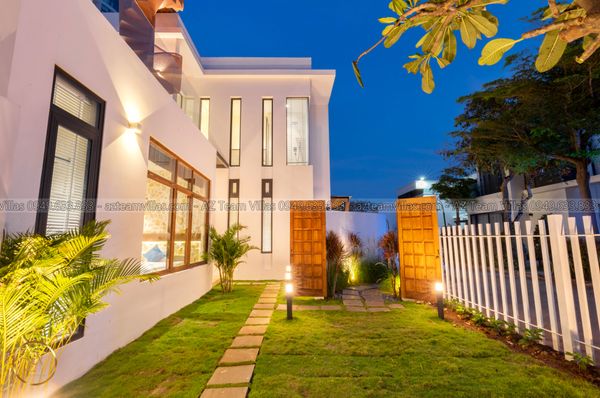 VT-MER-LC.ARIA AZ 104