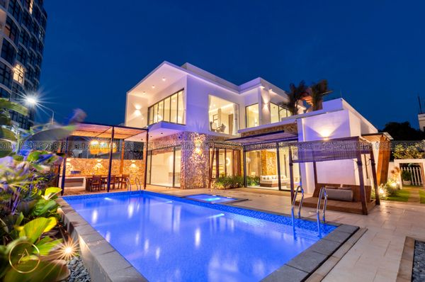 VT-MER-LC.ARIA AZ 104