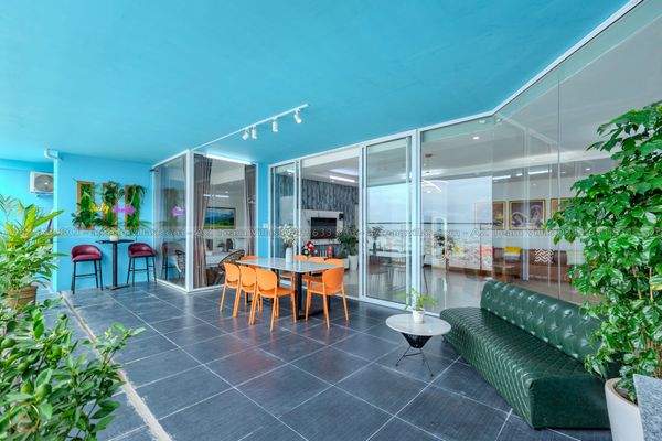 VT-TRUHO Penthouse AZ 31i